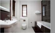 Itami Caco White & Brown Bathroom